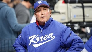 崖っぷち韓国、初戦5タコ李大浩が4番　オランダはバレ4番、バンデン先発