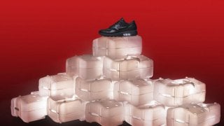 ナイキ、使用済み素材を原料にした「NIKELAB AIR MAX 1 ROYAL × ARTHUR HUANG」発売