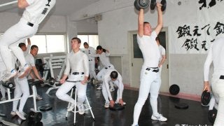 【大分商業】公立の雄が試みる「強い体」を求める大変革