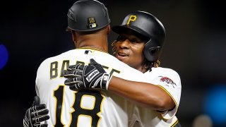 MLBで初のアフリカ出身選手がデビュー　初打席初ヒットに本拠地は大歓声