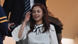 平愛梨＆祐奈、姉妹の添い寝ショットに反響「仲良しでうらやましい！」