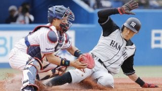 鳥谷復活タイムリー＆福留4安打で阪神勝利！東京ヤクルトはミス連発…