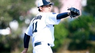 5日の公示　中日が小笠原を登録　楽天釜田、ロッテ猪本、柴田も登録