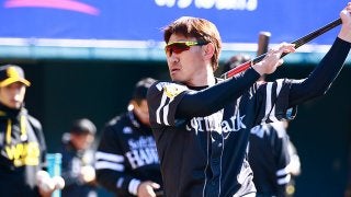 2000安打へ「48」　ソフトB内川、大記録を「意識する」のはいつから？