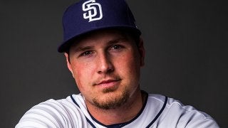 右翼から“抑止的“剛速球バックホーム!?　驚異の163キロ超の送球が話題に