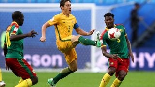 アジア王者オーストラリア、アフリカ王者カメルーンと引き分ける