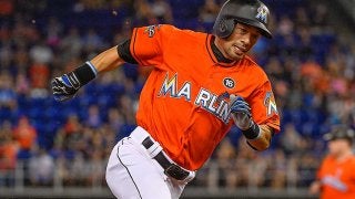 イチロー、米史上最年長中堅スタメン43歳246日！　先制ホームで勝利貢献