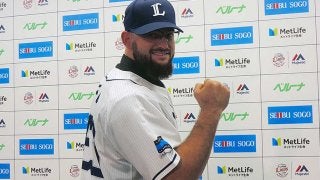 初実戦の西武新助っ人、実力は？　直球の球速は「見た目より遥かに出た」