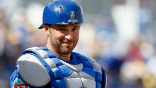 現役MLB捕手を「圧倒」、ソフトボール選手の衝撃投球が話題「とんでもない球」