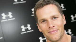 伝説のQBブレイディは超越ストイック。「寝るときは必ず20.5度」