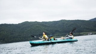 コールマン、インフレータブルカヤック＆フローティングベスト発売