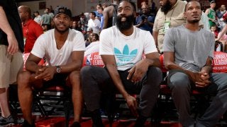 クリス・ポールとジェームズ・ハーデン中心のロケッツが早くも実戦練習を開始