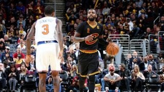 カイリー・アービングを含むトレードに進展なし、12月まで成立しない可能性も