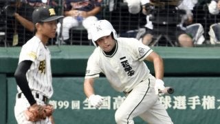 二松学舎大附の打線爆発！19安打14得点で明桜に勝利！ 【第99回全国高校野球選手権大会第6日】