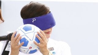 東京パラリンピックまであと3年…小池知事らが「5人制サッカー」を体験