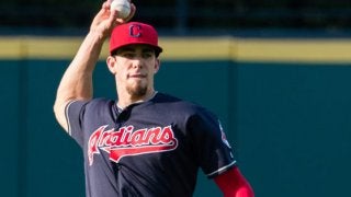 米新人外野手“マシーン”が“スーパーマン捕球”、実況「アンビリーバボー」