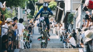 尾道の石階段を駆け下るホーリーライドで井手川直樹が2度目の優勝