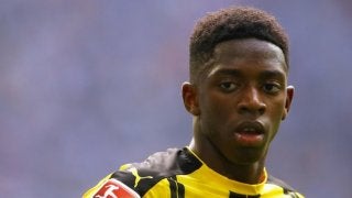 バルサ加入のデンベレ、ネイマールの後釜とは呼ばないで「彼とは住んでる世界が違う」