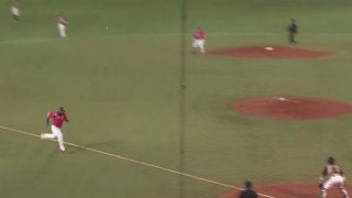 ロッテ・ペーニャ、2夜連続の激走　118キロの巨体で一塁から一気に生還！