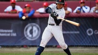 2番抜擢の2年小園躍進、侍がキューバ撃破　犠飛2本の清宮は苦悩「全然ダメ」