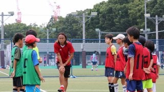 「集中力がなければ、どれだけ練習しても意味がない」。元サッカー日本代表・北澤豪が特別サッカー教室を開催