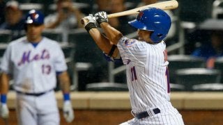 青木宣親が2点タイムリーで11試合連続安打、後続適時打で自らもホームイン