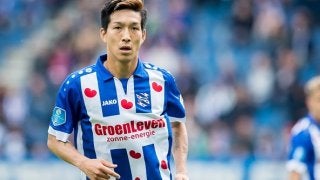 サッカー日本代表・小林祐希、ノルウェーの神童との2ショットを公開