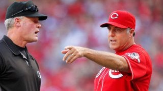 【MLB】球審に猛抗議のレッズ監督に「神」から啓示!?「退場になってる場合じゃ…」