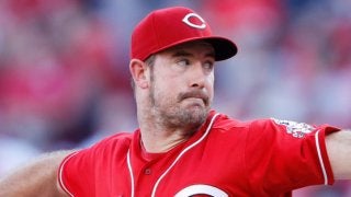 ヤクルトのオーレンドルフ、自由契約選手として公示　わずか4試合登板で0勝