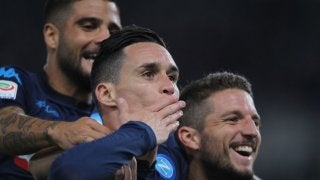 ナポリが5分で3発…メルテンスのゴラッソも飛び出し開幕5連勝