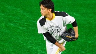 鷹・東浜が腰の張りで抹消へ　工藤監督「無理させない」　最多勝は雄星次第に