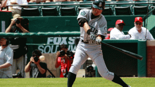 イチローの10年連続200安打に改めて脚光「とんでもない連続記録」