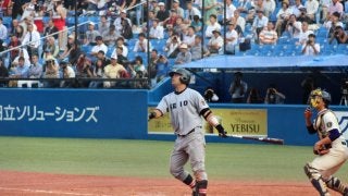 岩見がリーグ史上初5戦連発弾＆1年生左腕・佐藤の快投劇！慶大が2連勝で明大を止める！【東京六大学野球】