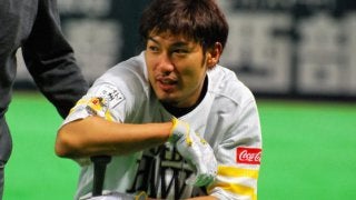 電撃先発の鷹・柳田、第1打席で復帰即安打＆好走塁！　3点先制の口火