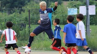 フットサル日本代表の森岡薫による「KIDSフットサルクリニック」開催