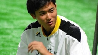 「いい感覚があります」-　3球団競合ドラ1右腕、ホークス高橋純平の現在地