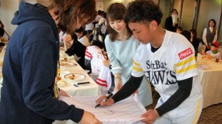 ホークス「ファンフェス」、1人3万5000円のチケットは「全然高くない」!?