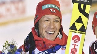 45歳の葛西紀明、Ｗ杯で失速ジャンプ続きでも「余裕の表情」なわけ