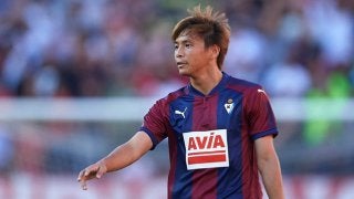 乾貴士、柴崎岳との日本人対決は実現せず…敵地での引き分けにも「自分自身は情けないプレー」