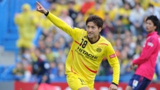 元日本代表FW田中順也、美男美女の夫婦ショットを公開...「素敵なご夫婦」と反響