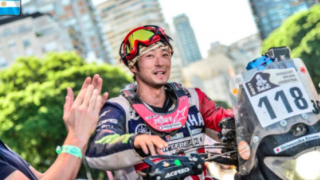 親子二代で掴む夢、世界一過酷な二輪バイクレースパリダカへ挑戦