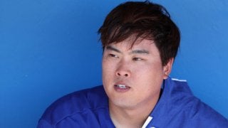 【MLB】韓国人左腕＆女子アナだけじゃない!?　新婚ド軍選手が“美人妻”を続々公開