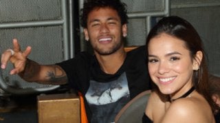 ネイマールはなぜ１人の美人女優と「破局と復縁」を繰り返すのか