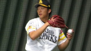 「1番凄い」千賀も絶賛　ホークス9年目、158キロの育成左腕に覚醒の予感