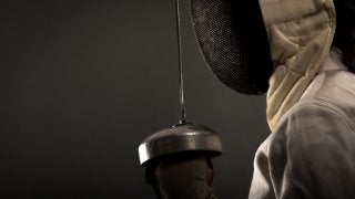 フェンシングで導入！LEDを用いたド派手な演出が面白い