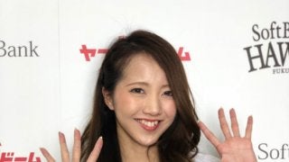 【福岡発 チア名鑑】関西弁のキレキレツッコミ　板野友美似のエリカ様