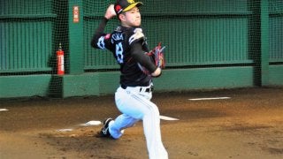 「今季中に絶対1軍で」-　手術回避の鷹18歳左腕が待望のブルペン入り