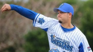 「日本で少しでも長く」-1年でNPB復帰、DeNAで先発転向に挑む助っ人の思い