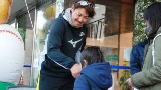 ホークス、今キャンプ最多の3万2600人　工藤監督「選手のやる気が全然違う」