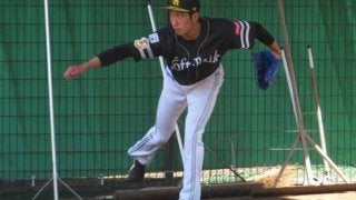鷹ドラ1吉住が初ブルペンに手応え　ストレートのみ32球「腕振れている」
